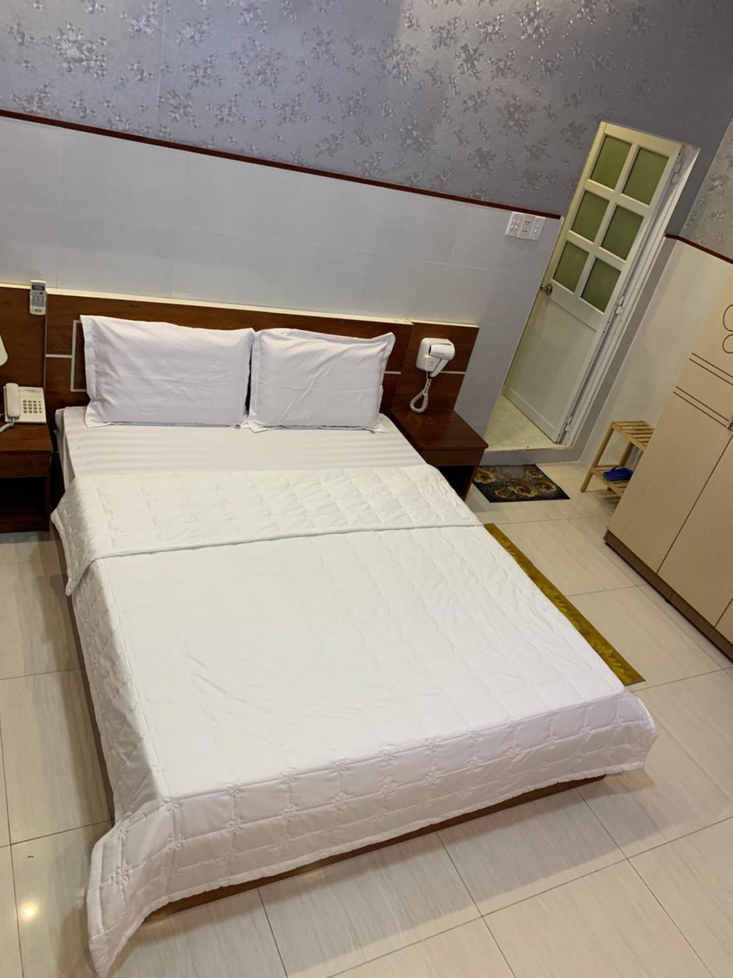 Hotel Khach San Kim Hung 2 à Bac Lieu Extérieur photo